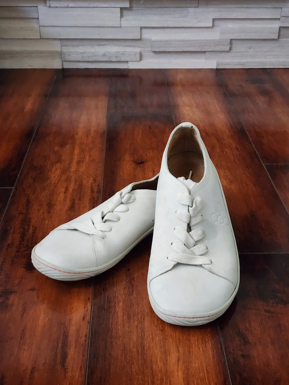 Vivobarefoot Addis Minimalist Barefoot Sneakers Light Mint Green Leather EU 39L